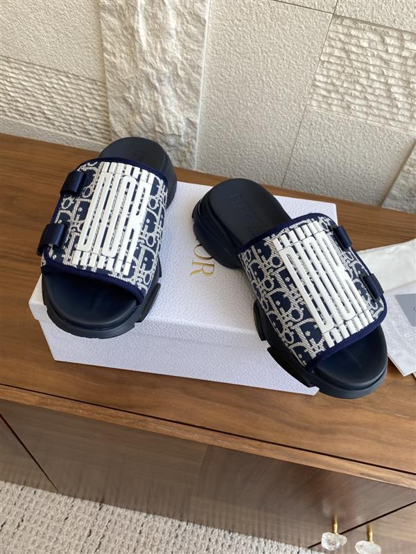 2025112818432360 280